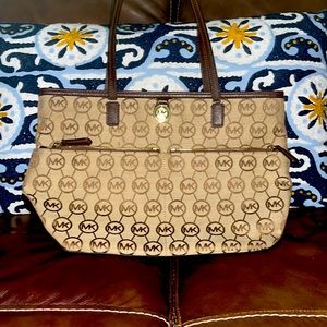 Michael kors purse